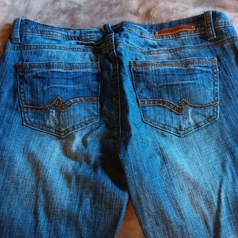 Capris - Picture 7 of 7